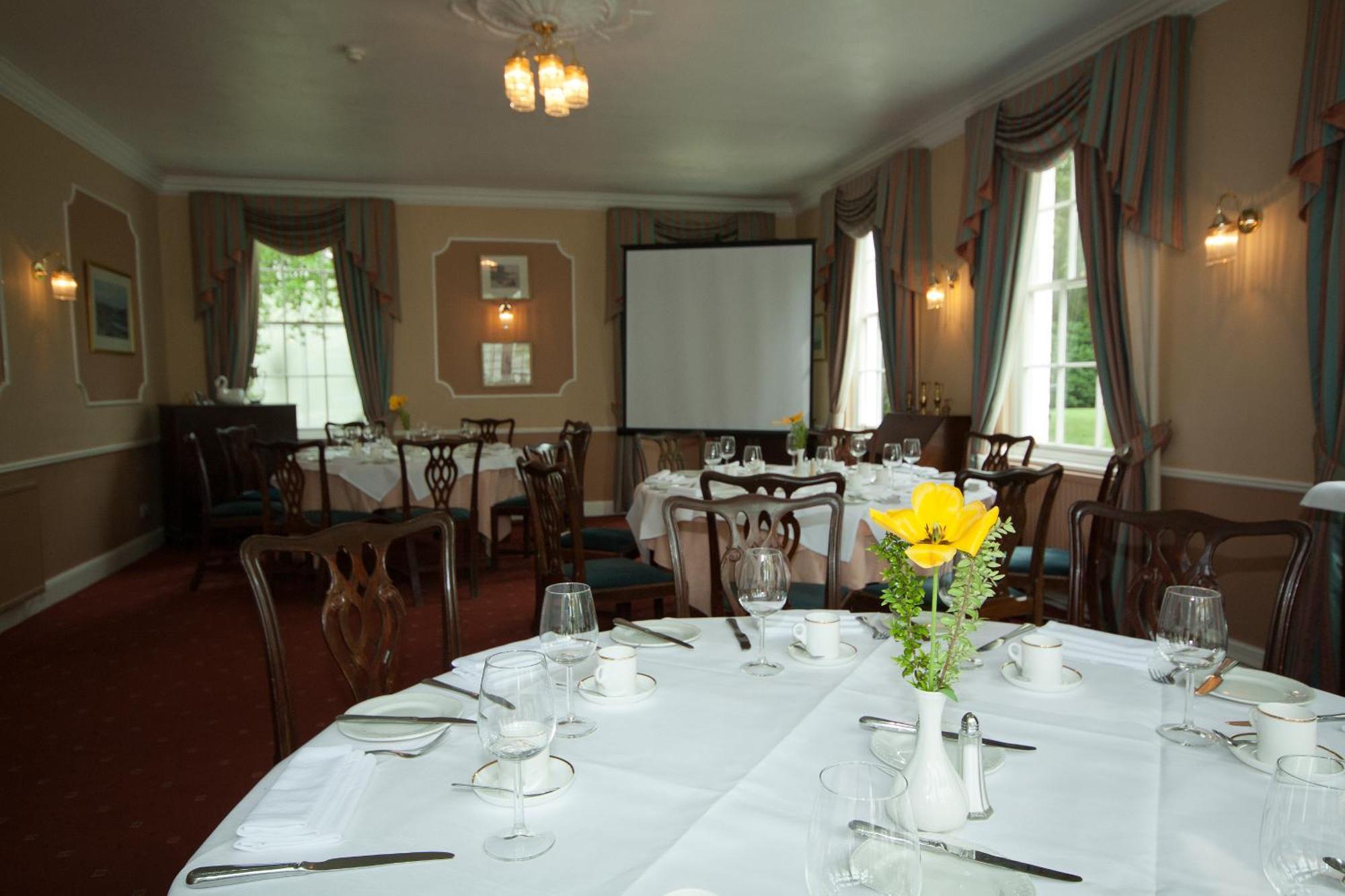 Corse Lawn House Hotel Restaurace fotografie